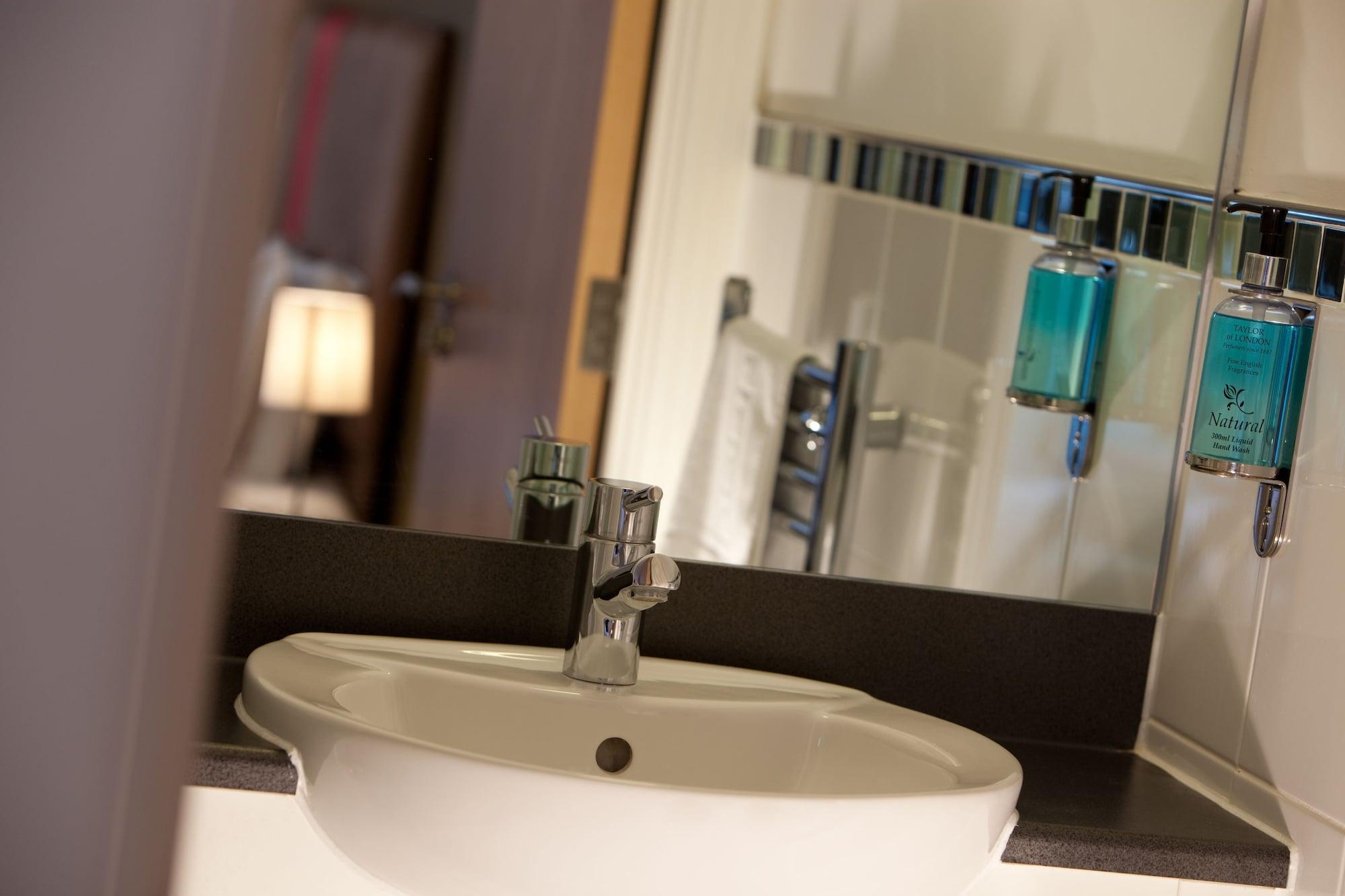 The Spires Serviced Apartments Birmingham Exterior foto